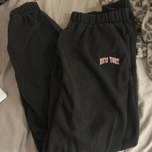 brandy melville new york joggers !!